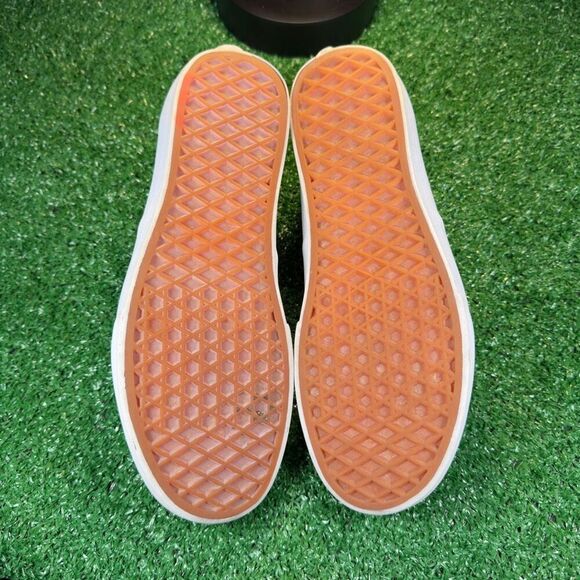 VANS OFF THE WALL - - Picture 8 of 9